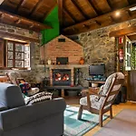 La Casa De La Torre Country house *